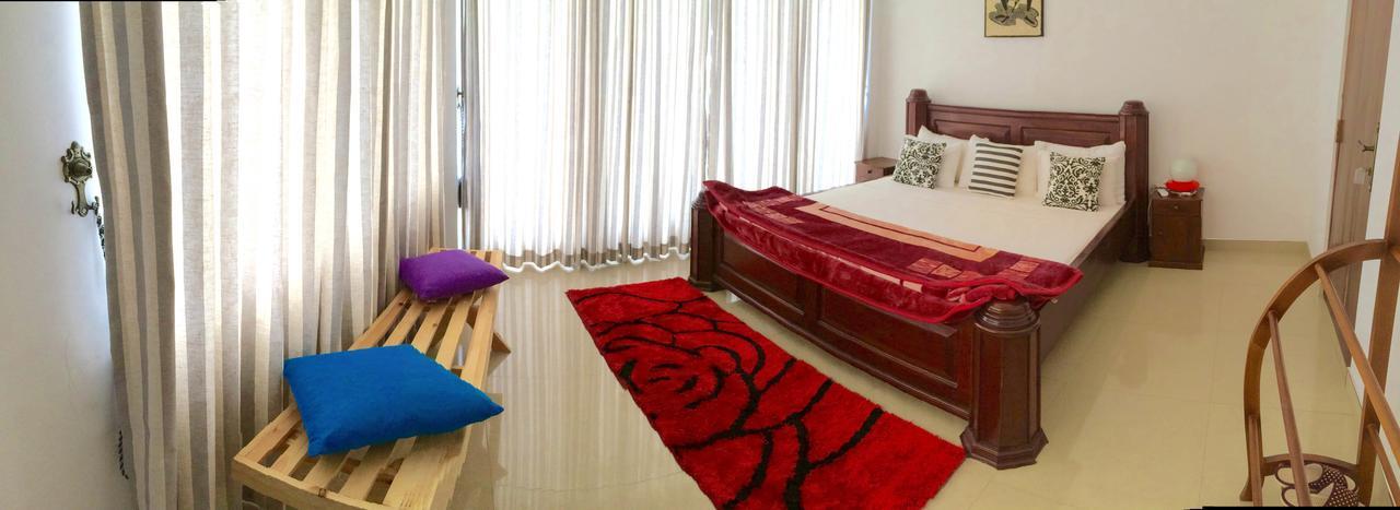 Angel Tower Bed & Breakfast แคนดี้ ภายนอก รูปภาพ